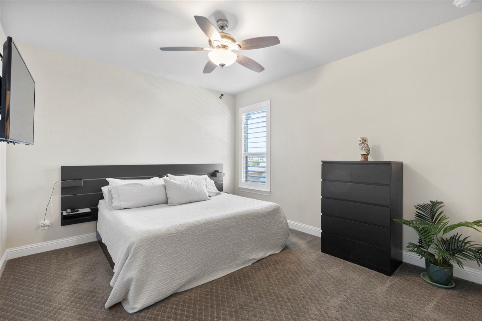 Upstairs bedroom